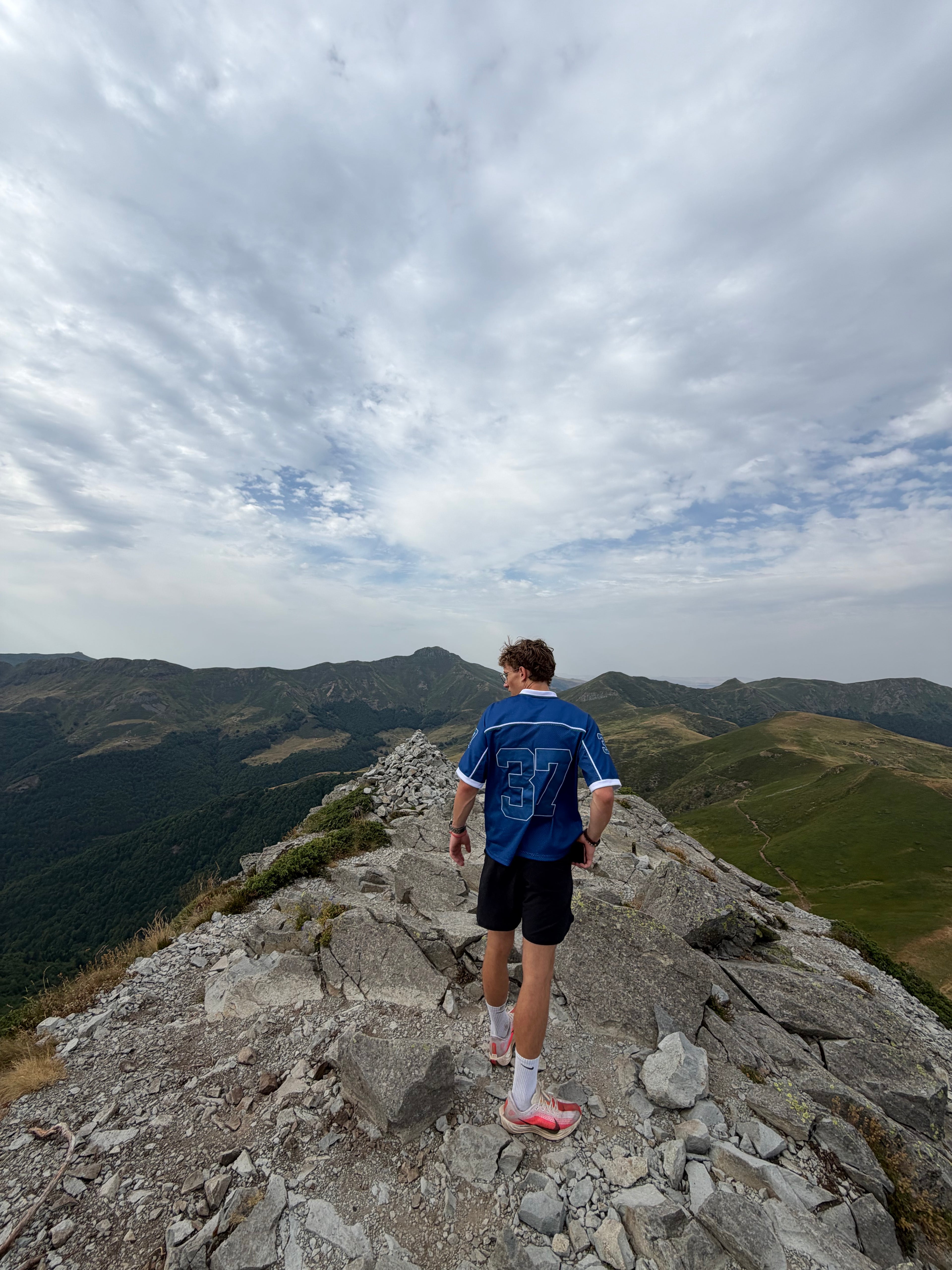 Thirty Seven - ThirtySeven - Mountain Foto - sportshirt - 37 Football shirt